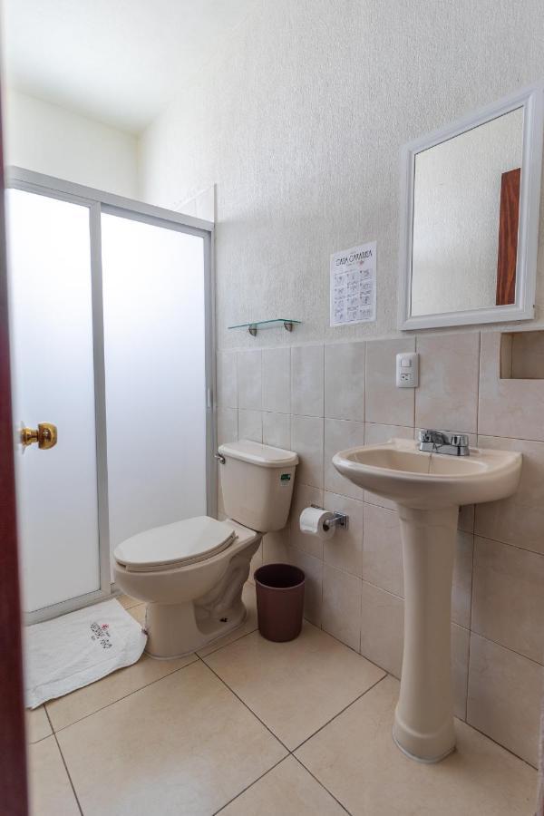 Hotel Casa Garatusa Yuriria Экстерьер фото