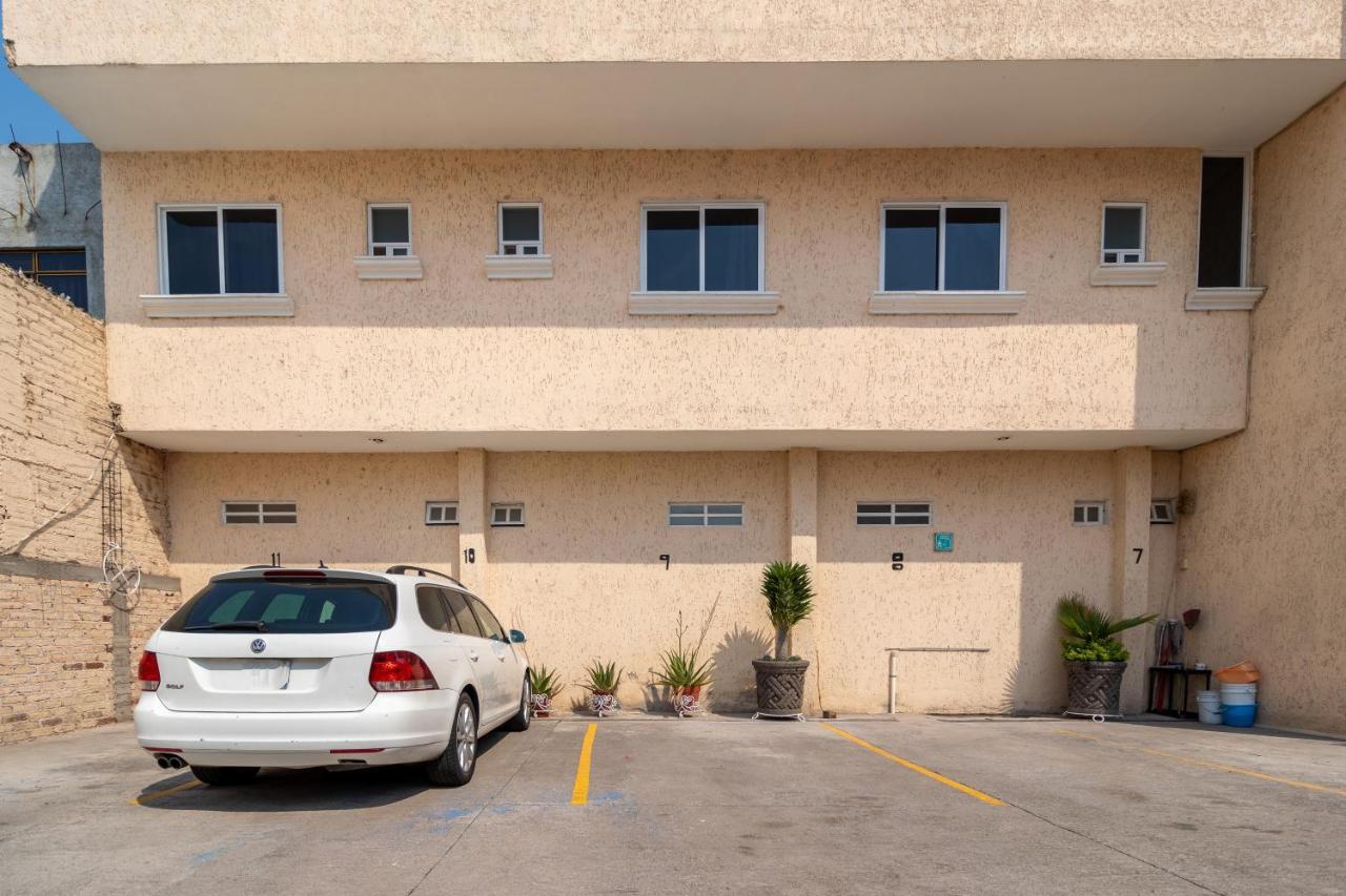 Hotel Casa Garatusa Yuriria Экстерьер фото