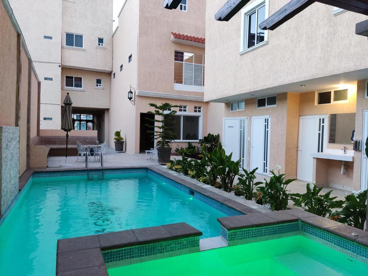 Hotel Casa Garatusa Yuriria Экстерьер фото